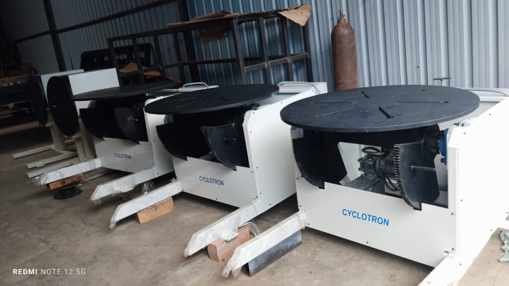 Cyclotron welding positioner